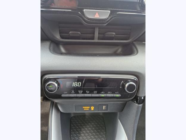 TOYOTA Yaris Hybride 116h Design  