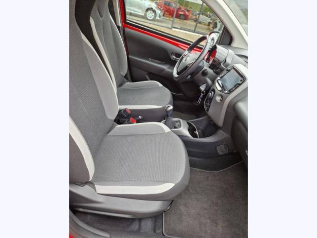 TOYOTA Aygo 1.0 VVT-i x-play  1.0 72 ch 