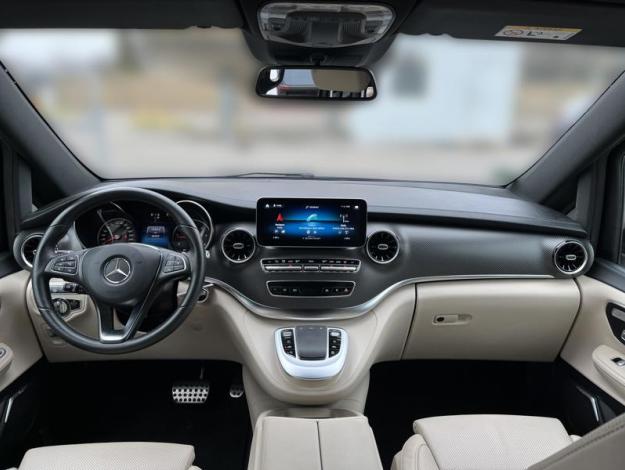 MERCEDES-BENZ Třídy V V 300 d 4MATIC AVANTGARDE AMG (14/28)