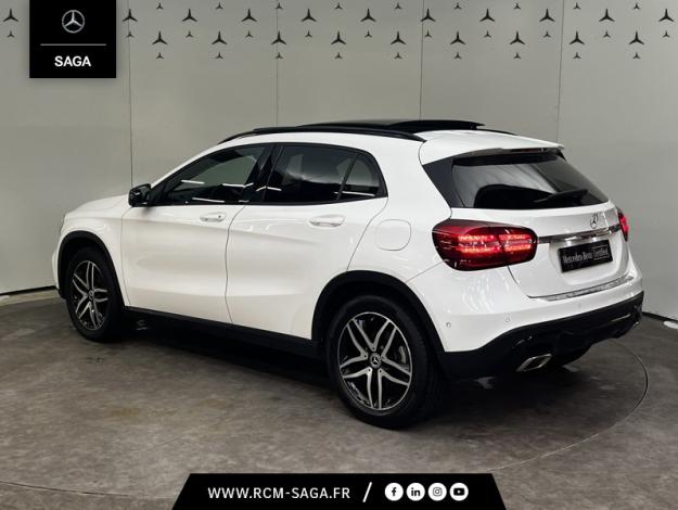 MERCEDES-BENZ GLA 180 Sensation  