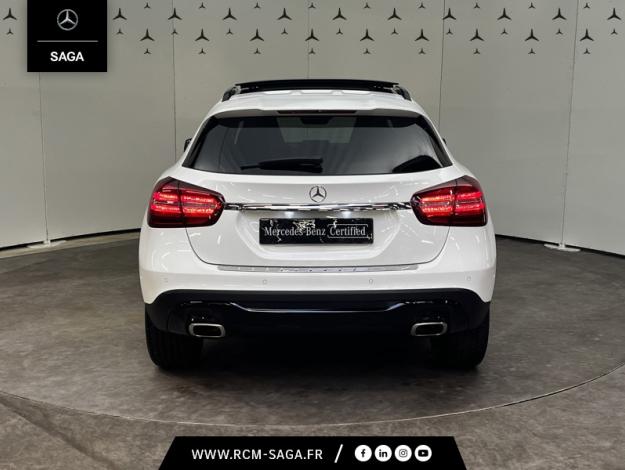 MERCEDES-BENZ GLA 180 Sensation  