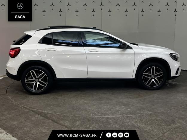 MERCEDES-BENZ GLA 180 Sensation  