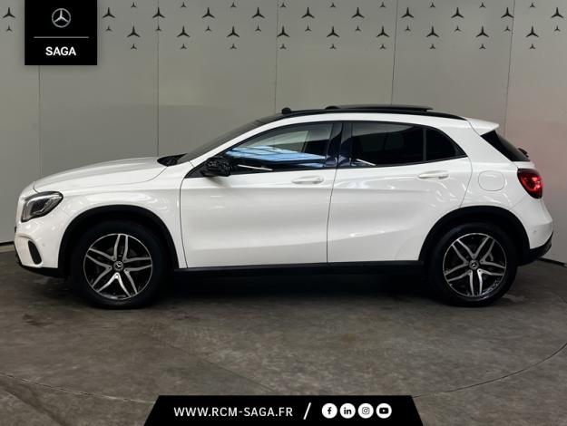 MERCEDES-BENZ GLA 180 Sensation  