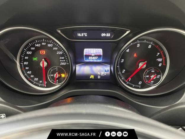 MERCEDES-BENZ GLA 180 Sensation  