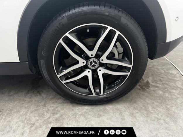 MERCEDES-BENZ GLA 180 Sensation  