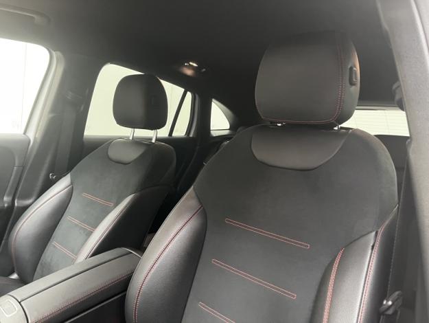 MERCEDES-BENZ GLA 200 d AMG Line  