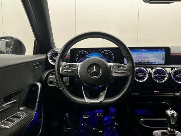 MERCEDES-BENZ Classe A 180 AMG Line  