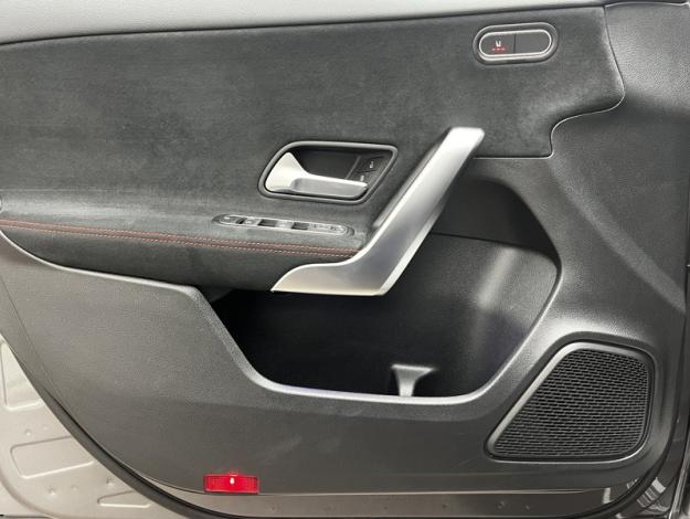 MERCEDES-BENZ Classe A 180 AMG Line  
