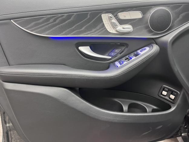 MERCEDES-BENZ GLC SUV GLC 300e 4MATIC SUV Business Line  