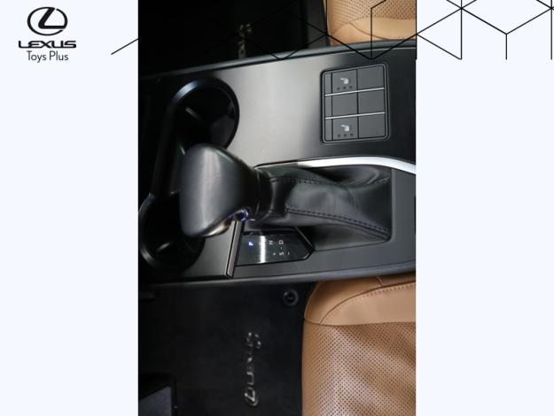 LEXUS UX 250H 2WD Luxe techno  