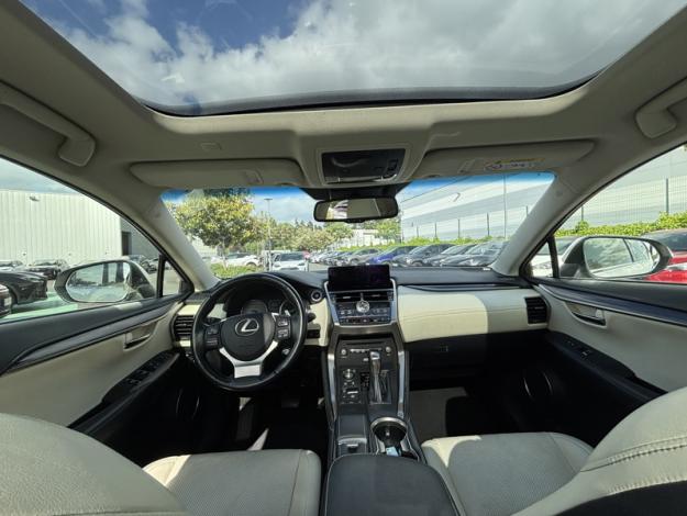 LEXUS NX 2.5 300H Executive 4WD   