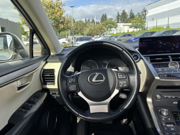 LEXUS NX 2.5 300H Executive 4WD   