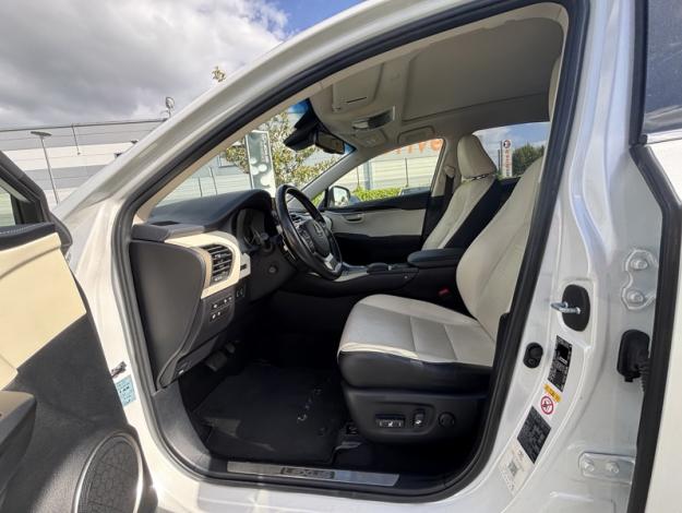 LEXUS NX 2.5 300H Executive 4WD   
