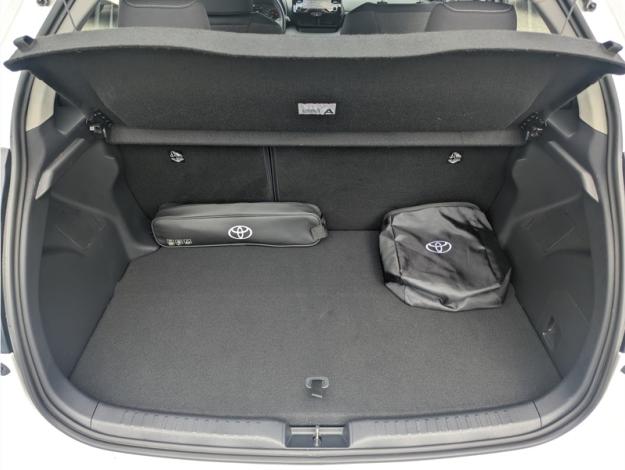TOYOTA Yaris 120 VVT-i Dynamic   