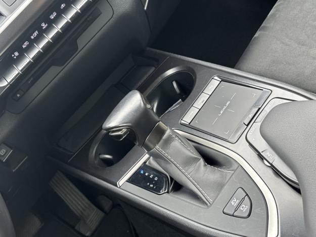 LEXUS UX 250H 2WD Pack Confort Business  