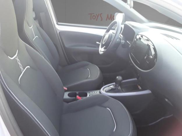 TOYOTA Aygo X Hybride 116h Graphic  AYGO X 116H GRAPHIC ZENRADA MC26