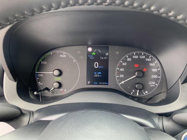 TOYOTA Yaris 1.5 116h Dynamic  