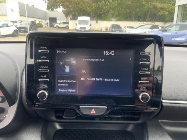 TOYOTA Yaris 1.5 116h Dynamic  