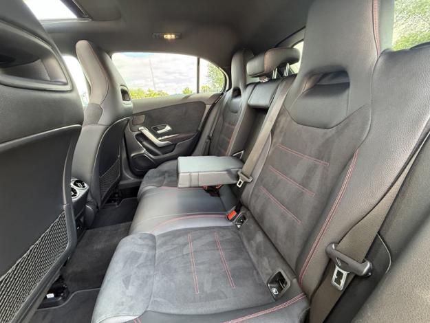 MERCEDES-BENZ Classe A 200 AMG Line  