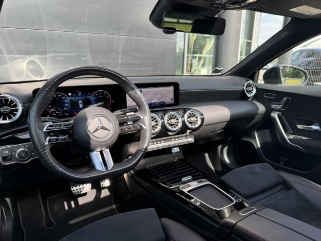 MERCEDES-BENZ Classe A 200 AMG Line  