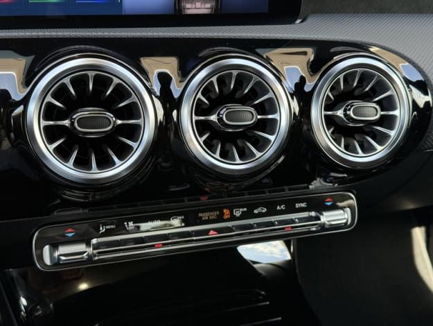 MERCEDES-BENZ Classe A 200 AMG Line  