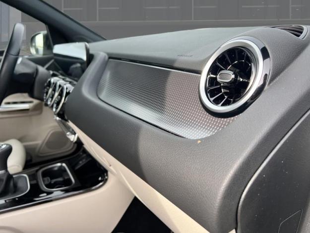 MERCEDES-BENZ B 180 Luxury Line  