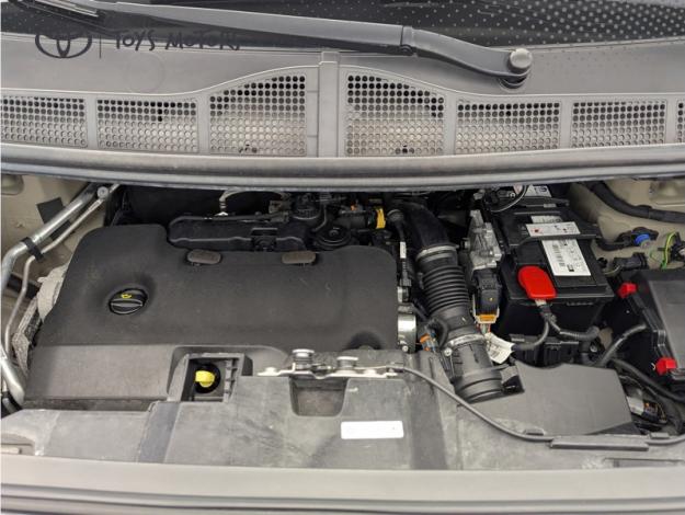 TOYOTA Proace 2.0 D LONG 140 D-4D DYNAMIC CONFORT COMBI  