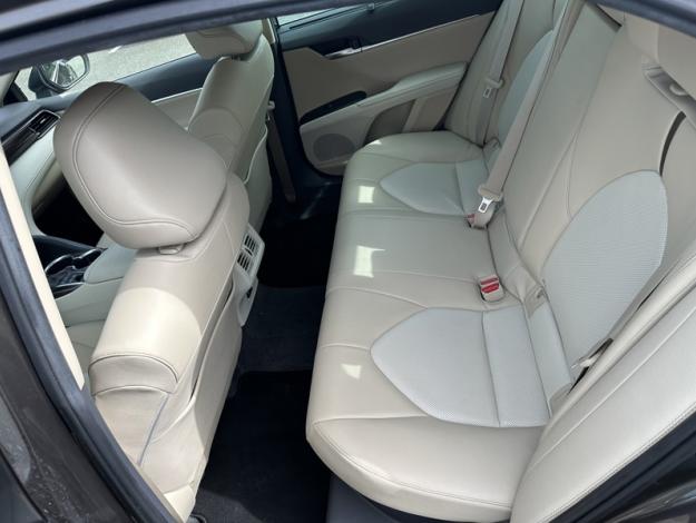 TOYOTA Camry 2.5 Hybrid 2WD Lounge  