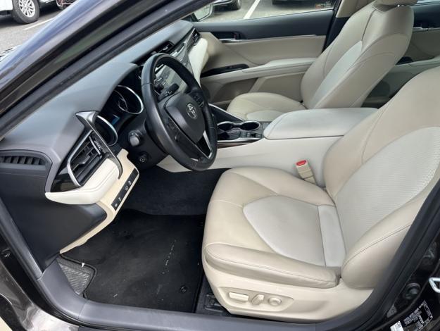 TOYOTA Camry 2.5 Hybrid 2WD Lounge  