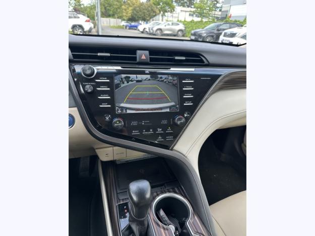 TOYOTA Camry 2.5 Hybrid 2WD Lounge  