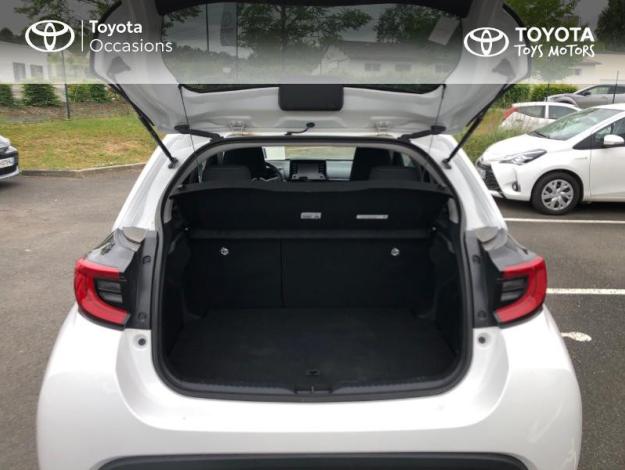 TOYOTA Yaris 120 VVT-i Design MY22  