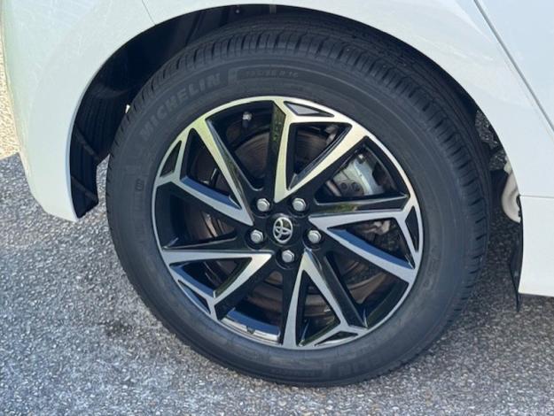 TOYOTA Yaris 116h Design  