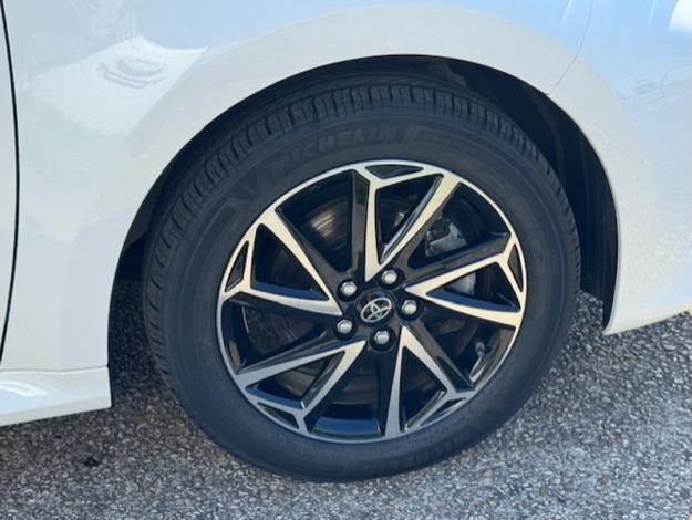 TOYOTA Yaris 116h Design  