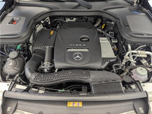 MERCEDES-BENZ GLC Coupé GLC 300e 4MATIC Coupé AMG Line  GLC 300e 4MATIC Coupé AMG Line