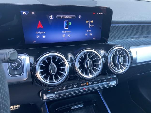 MERCEDES-BENZ GLB 200 d AMG Line  