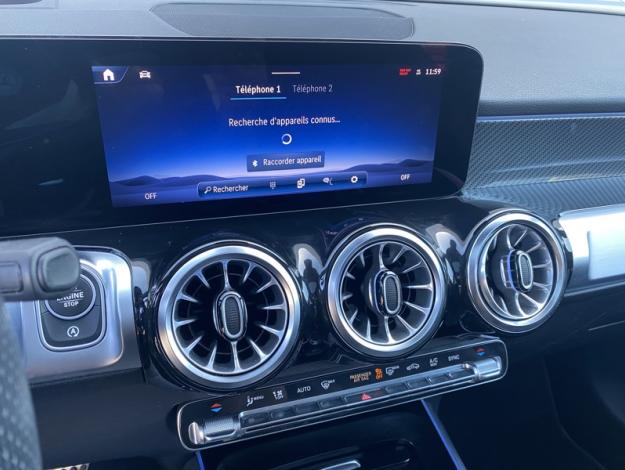 MERCEDES-BENZ GLB 200 d AMG Line  