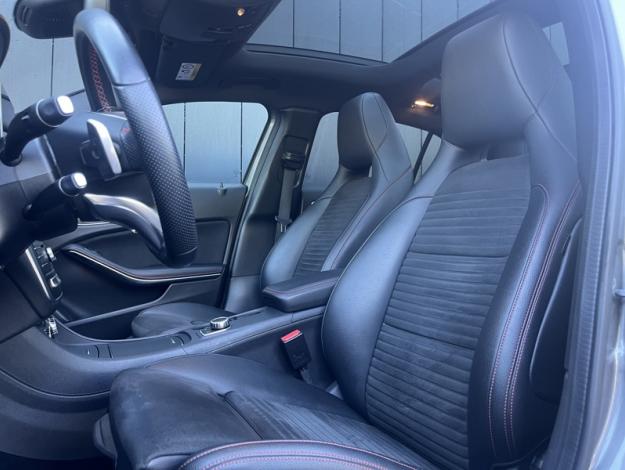 MERCEDES-BENZ GLA 200 Fascination  