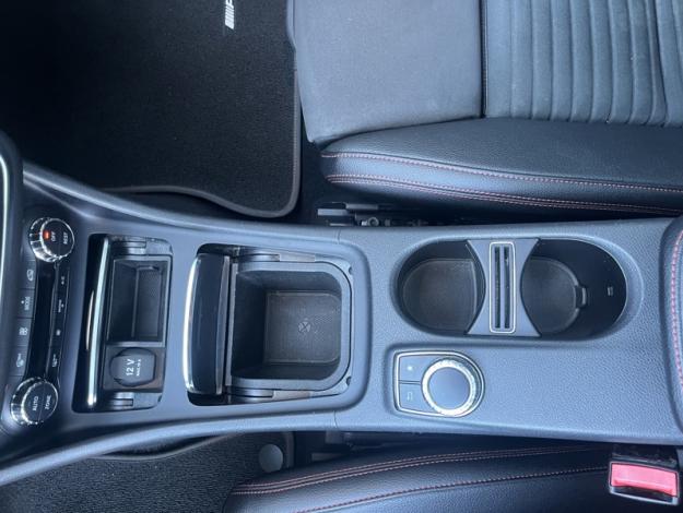 MERCEDES-BENZ GLA 200 Fascination  