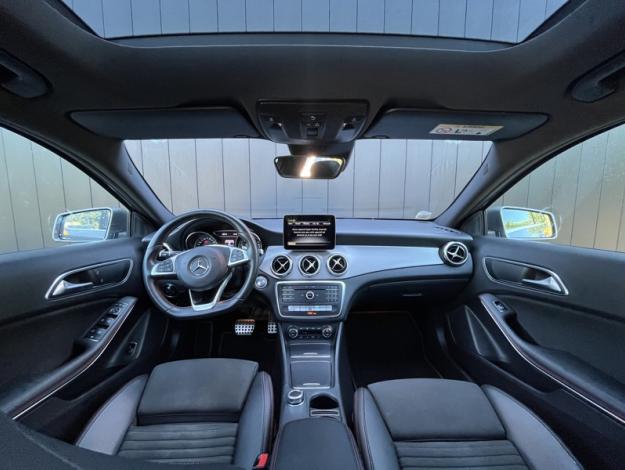 MERCEDES-BENZ GLA 200 Fascination  