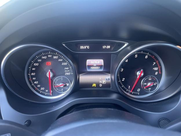 MERCEDES-BENZ GLA 200 Fascination  