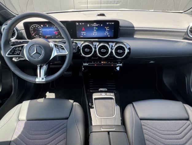 MERCEDES-BENZ Classe A 180 Progressive Line  Classe A 180 Progressive Line