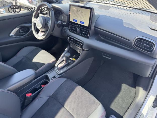 TOYOTA Yaris Hybride 130h GR SPORT  YARIS HYBRIDE 130H GR SPORTPANOTEC MY26