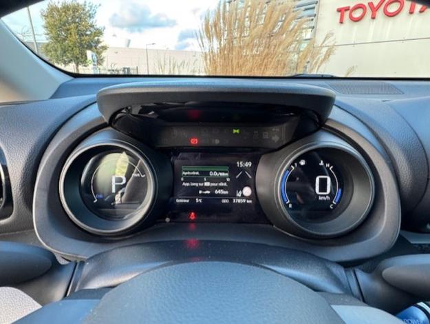 TOYOTA Yaris 1.5 116h Design  