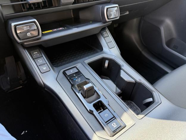 TOYOTA RAV4 Hybride 2WD 185ch Lounge  