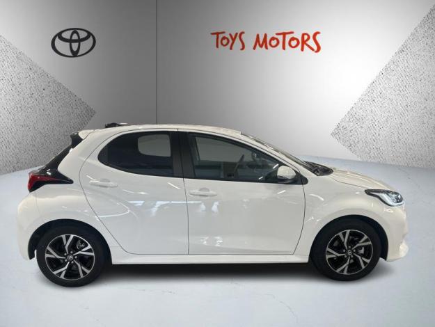TOYOTA Yaris 116h Design  
