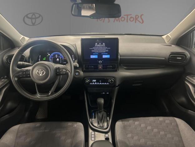 TOYOTA Yaris 116h Design  
