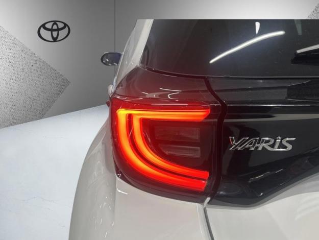 TOYOTA Yaris 116h Design  