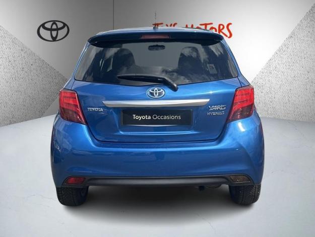 TOYOTA Yaris 100h Attitude  