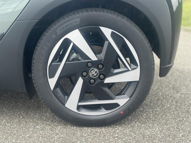 TOYOTA Aygo X Hybride 116h Collection  AYGO X 116H COLLECTION MC26