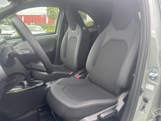 TOYOTA Aygo X Hybride 116h Collection  AYGO X 116H COLLECTION MC26
